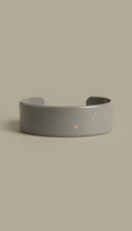 Bracciale rigido smalto grigio pietra